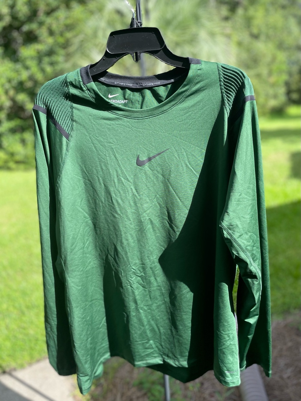 Nike Men’s Long Sleeve Dri-FIT Shirt - Forest Green with Black Accents Size XXL